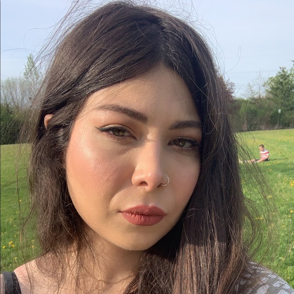 Meet your Posher, Nahid - Picture 1 of 1